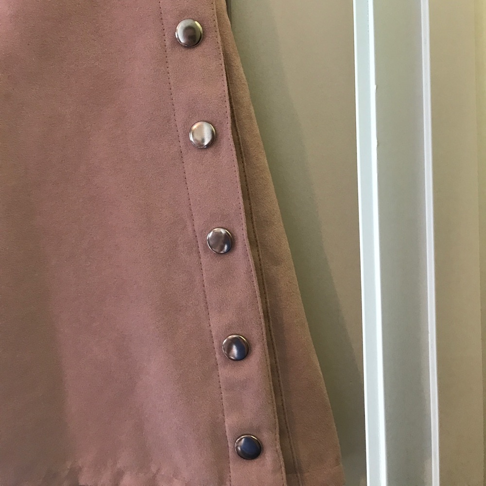 H&M Pink Suede Skirt - Picture 4 of 6